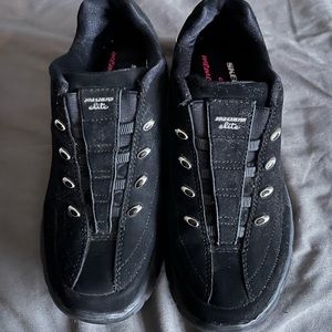 Skechers Elite Yoga Mat black slip on sneakers size 7